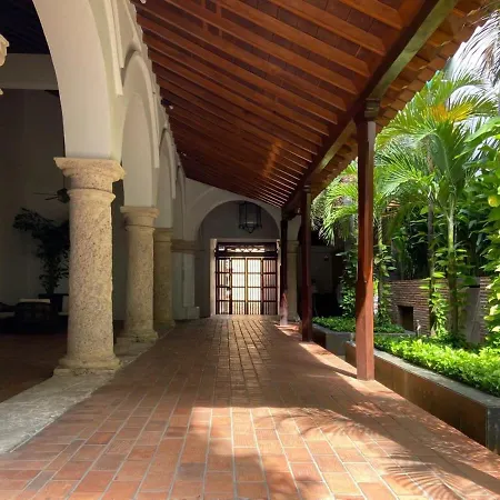 Virrey Luxury Aparments In Ciudad Amurallada